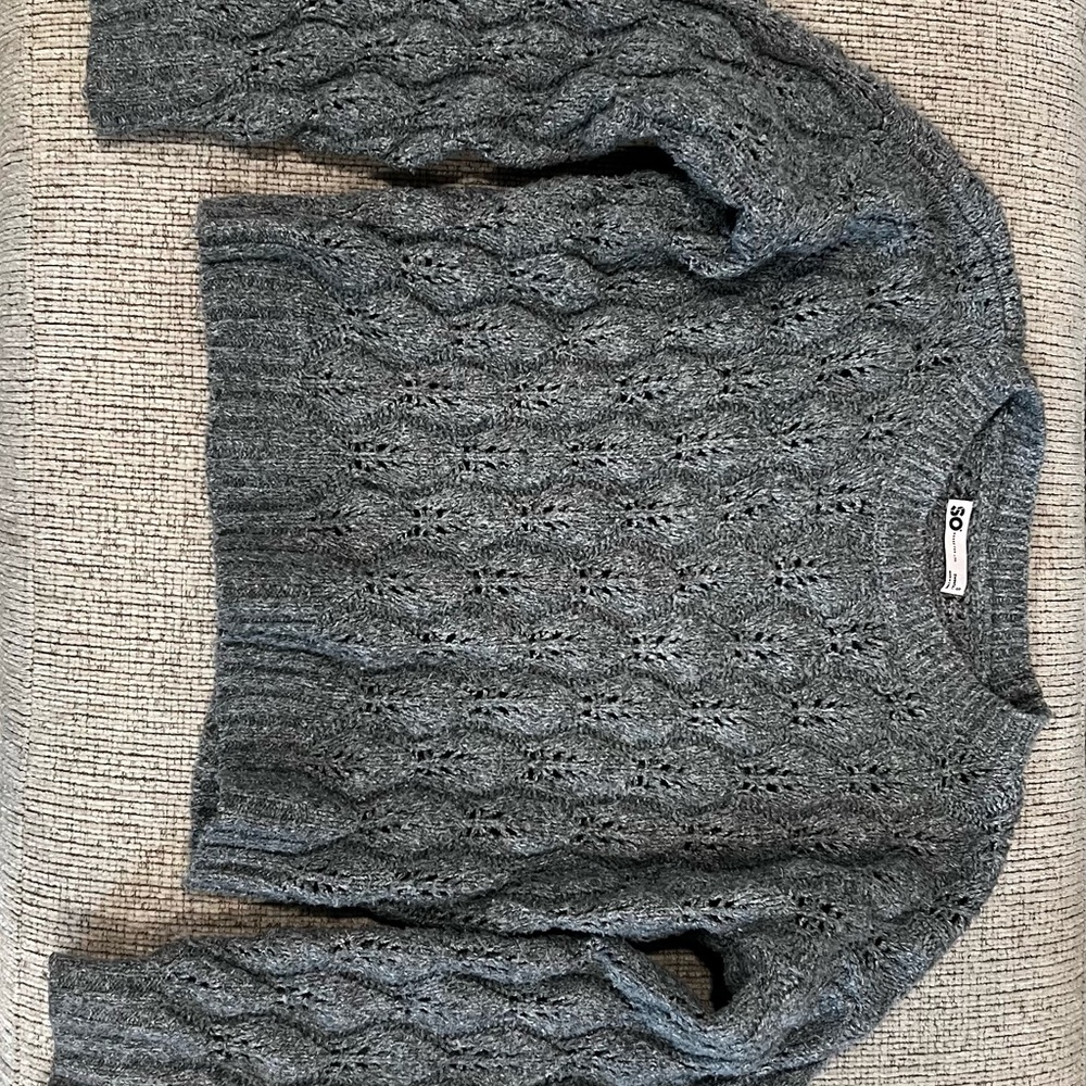 Gray Cable Knit Sweater Item 24.08.2025.3